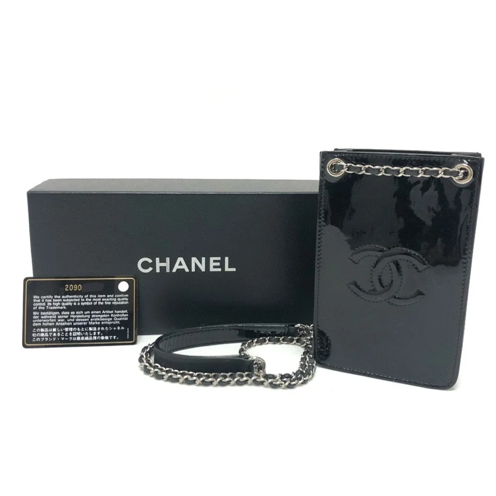 CHANEL Black Logo Shoulder Bag